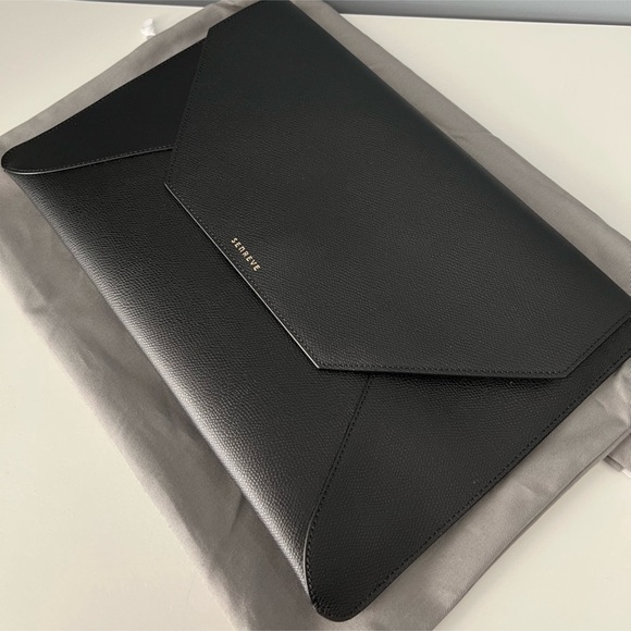 SOLD Senreve Envelope Laptop Sleeve Pebble Black Leather - Picture 4 of 9